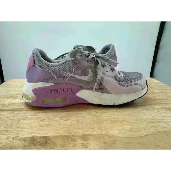 Nike Classic Air Max Women's 6.5 Athletic Running Shoes Low Violet Star Sneakers - Picture 4 of 9